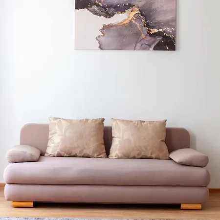 Apartment Leogrand Svobody 33