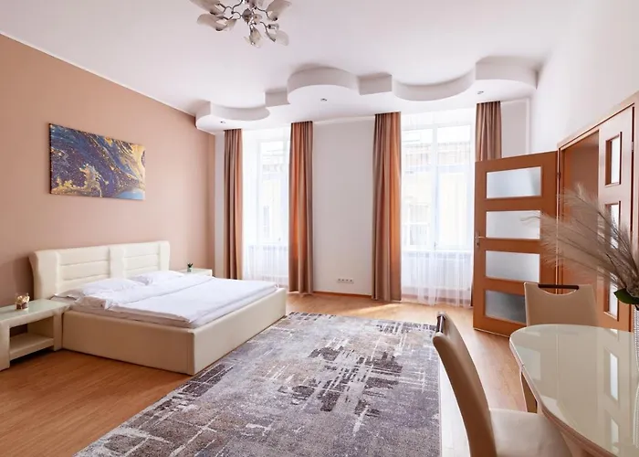 Appartamento Leogrand Svobody 33 *